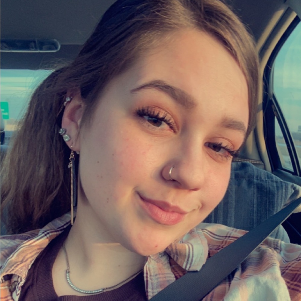 Meet your Posher, Kayce